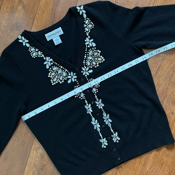Bloomingdale’s 100% Cashmere Vintage Jeweled Black Cardigan Sweater-Petite M - Picture 4 of 9